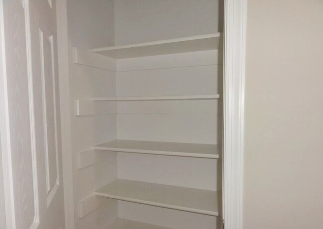 Linen closet - 334 Lora Dr