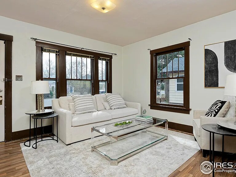 Building Photo - 335 Park St