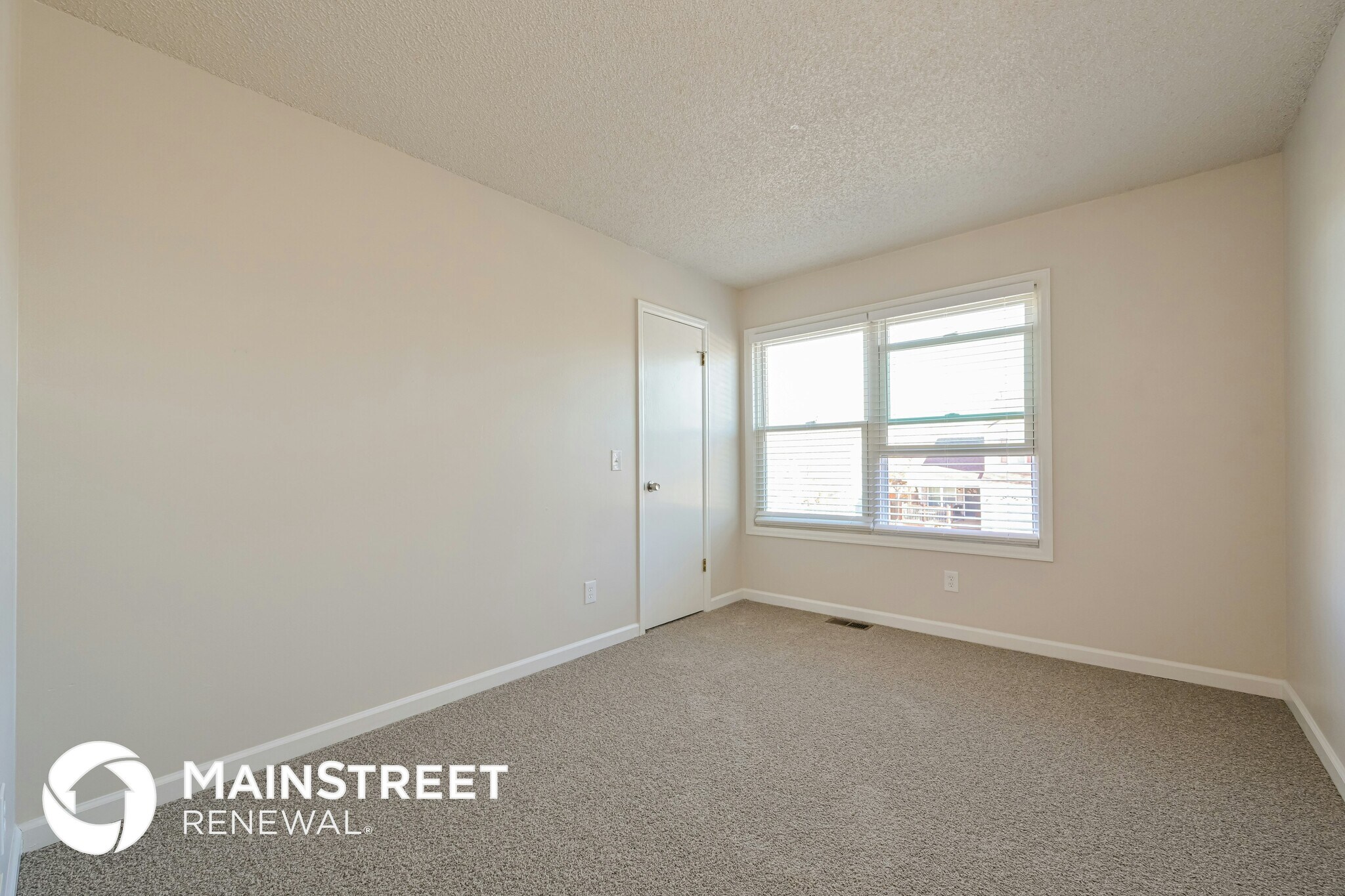 Building Photo - 9844 Fairwood St