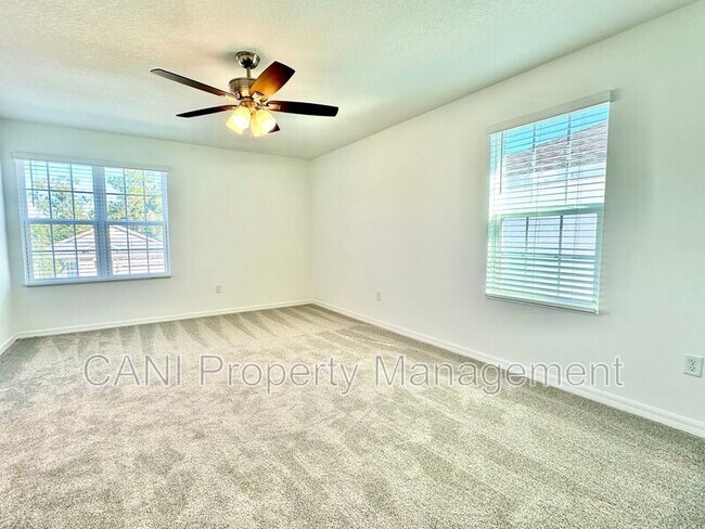 Building Photo - 1192 Happy Frst Lp