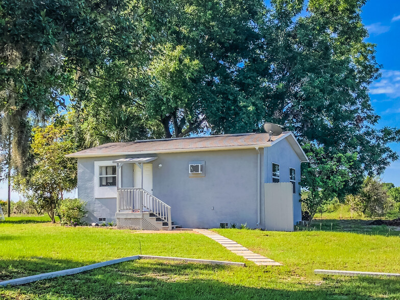 Building Photo - 12838 Florida Ave