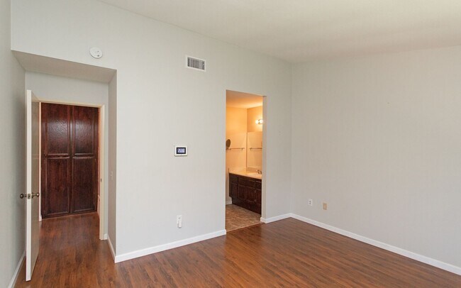 Building Photo - The Villas of Calavera Hills upstairs 2 Bd...