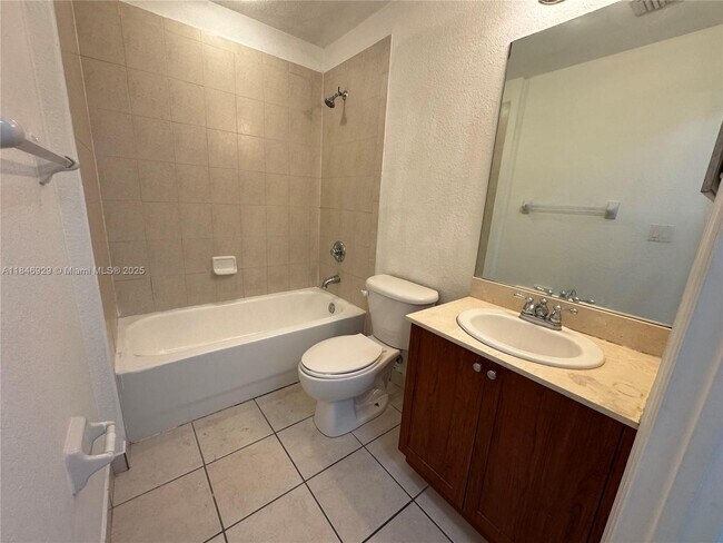 Building Photo - 10885 NW 89th Terrace