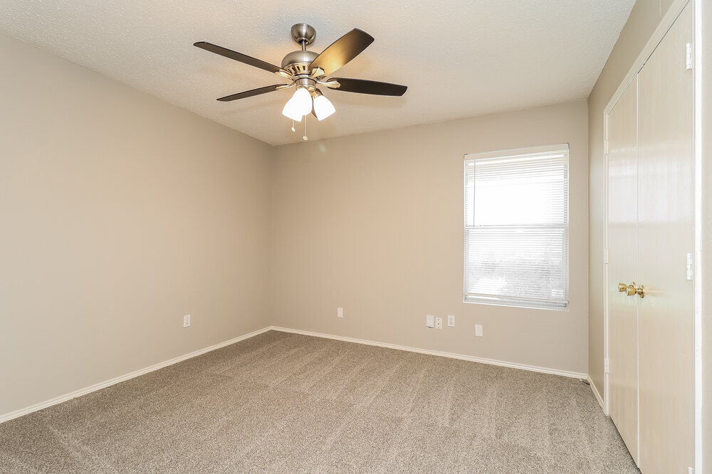 Building Photo - 5112 Royal Burgess Dr