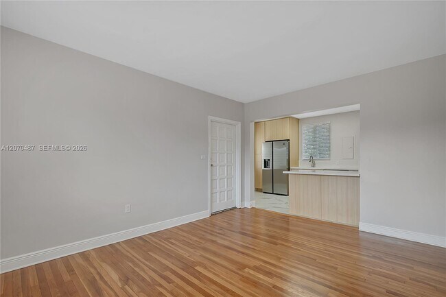 Building Photo - 3783 SW 27th St