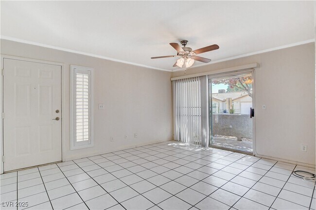 Building Photo - 5216 Mandalay Springs Dr