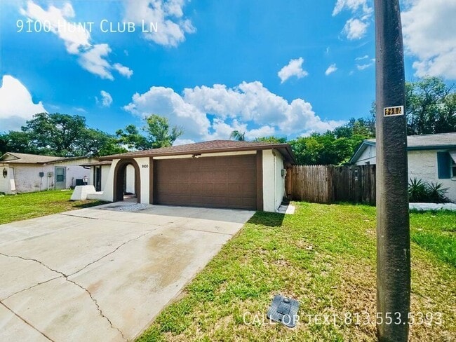 Building Photo - 9100 Hunt Club Ln