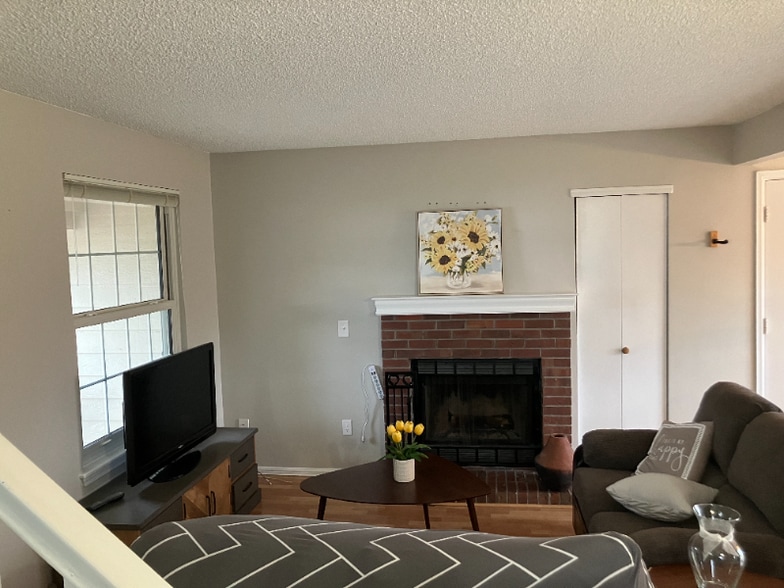 Building Photo - 18544 E Layton Pl