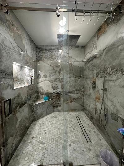 Building Photo - 1040 SW 142nd Ave