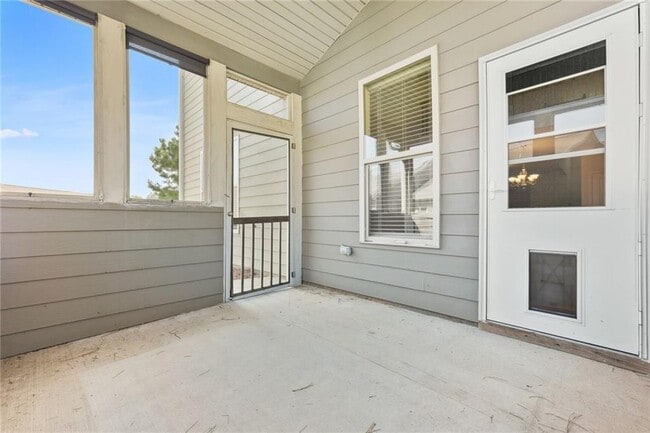 Building Photo - 3554 Village Enclave Ln