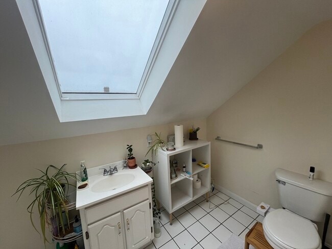 Building Photo - 52 Egerton Rd