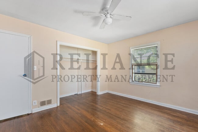 Building Photo - 1421 N Holyoke St