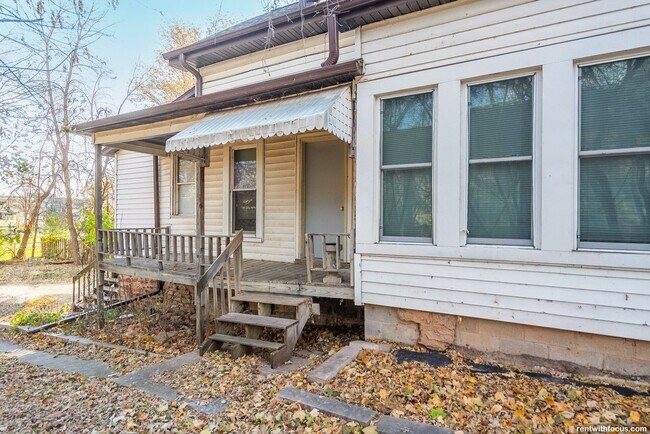 Building Photo - 416 High St