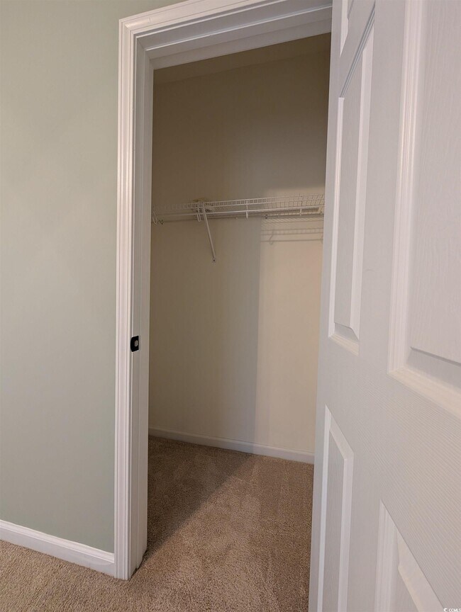 Building Photo - 822 Sail Ln