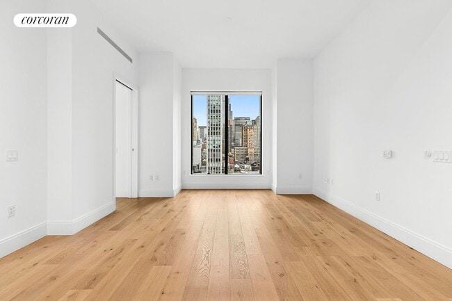 Building Photo - 30 E 29th St