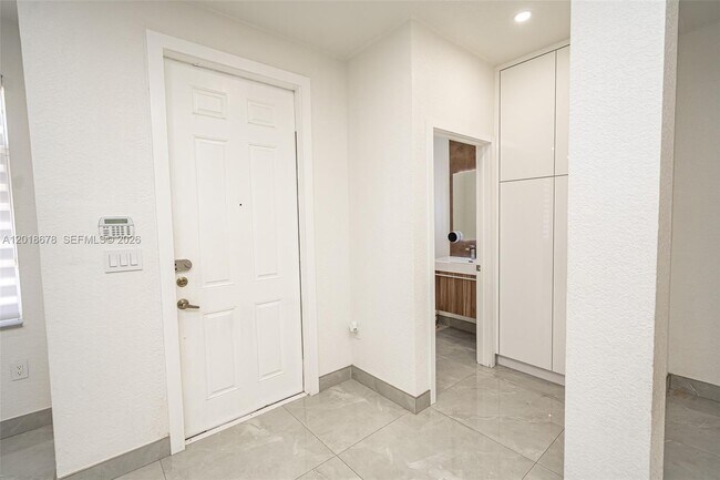 Building Photo - 14267 SW 272nd Ln