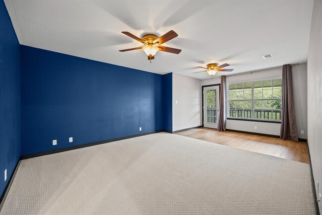 Building Photo - 903 Lipan Trail