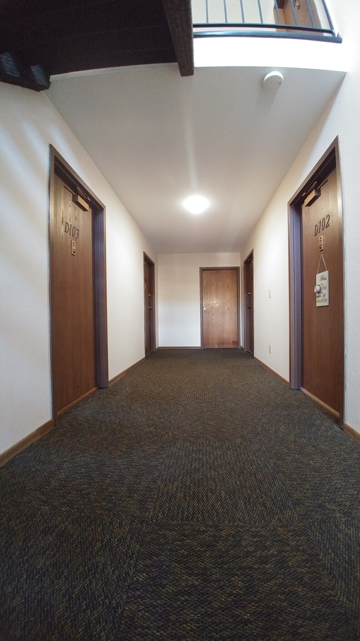 Building Photo - 2204 Valleyhigh Dr NW