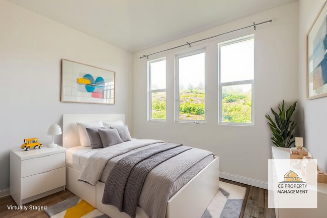 Building Photo - 3 Bedroom Townhouse with Bonus Loft/Office