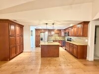 Building Photo - Beautifully updated 3 bedroom 2 bathroom duplex in Carmichael!