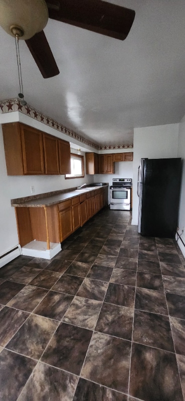 Building Photo - 255 E Main St