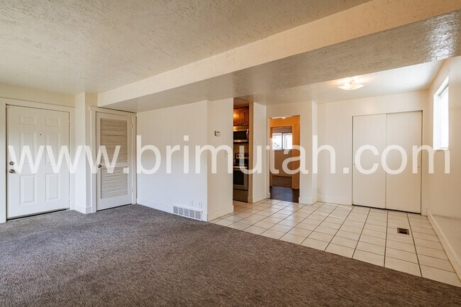 Building Photo - 4809 S 1740 E