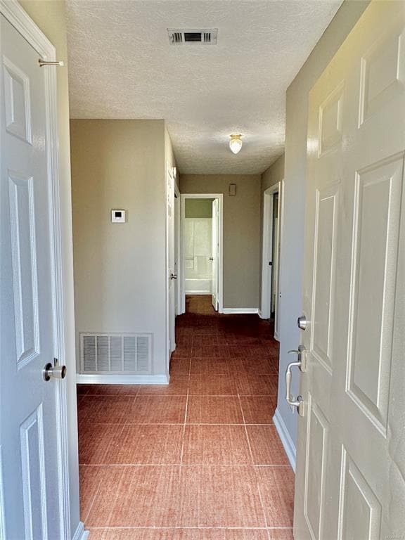 Building Photo - 5931 Brewbaker Blvd