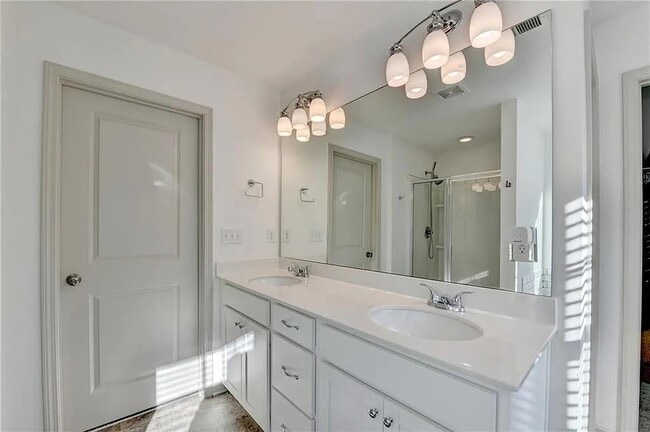 Building Photo - 27 Wesley Way