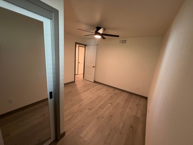 Building Photo - 7330 Stratford Pl