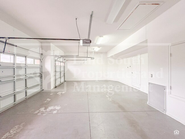 Building Photo - 1762 Altavista Cir