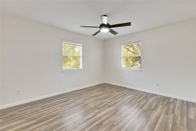 Building Photo - 1402 Citation Cir