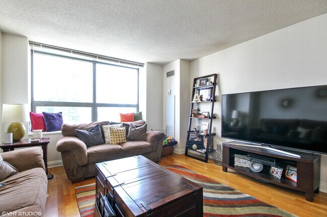 Building Photo - 474 N Lake Shore Dr