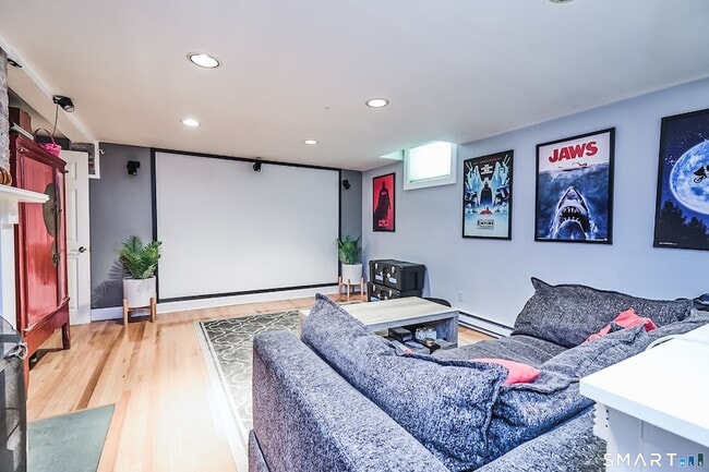 Building Photo - 188 Compo Rd S