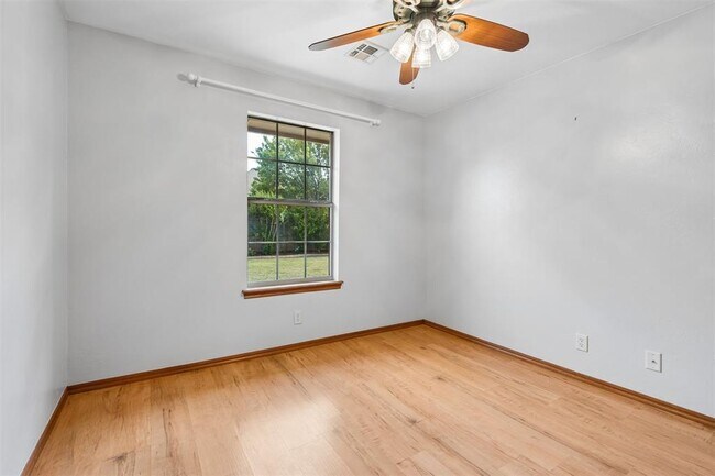 Building Photo - 2725 NW 166th St