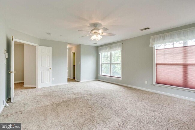 Building Photo - 26161 Rachel Hill Dr