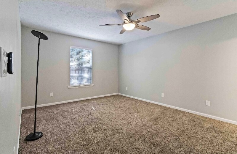 Building Photo - 119 Waverly Point Dr