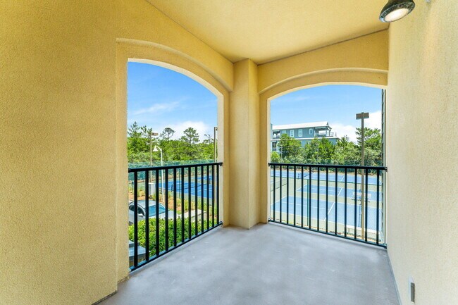 Building Photo - 1732 W County Hwy 30A