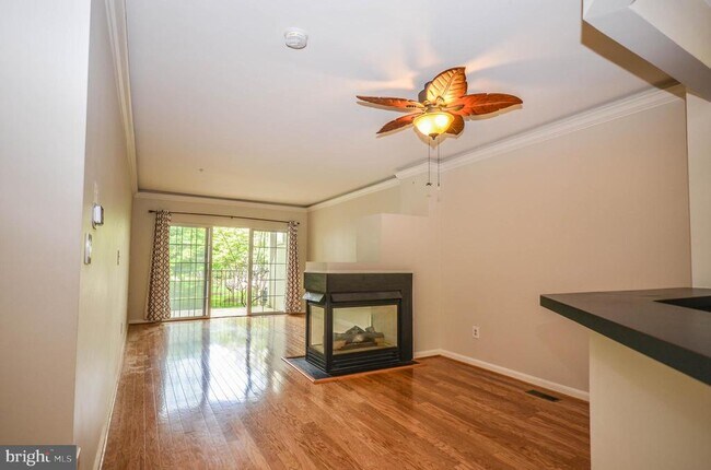 Building Photo - 8860 Ashgrove House Ln