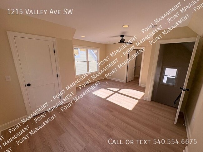 Building Photo - 1215 Valley Ave SW
