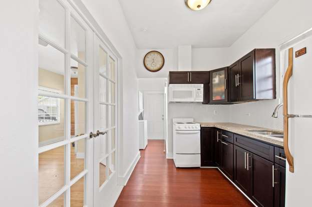 Building Photo - 646 33rd St