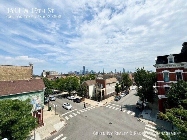 Building Photo - 1411 W 19th St