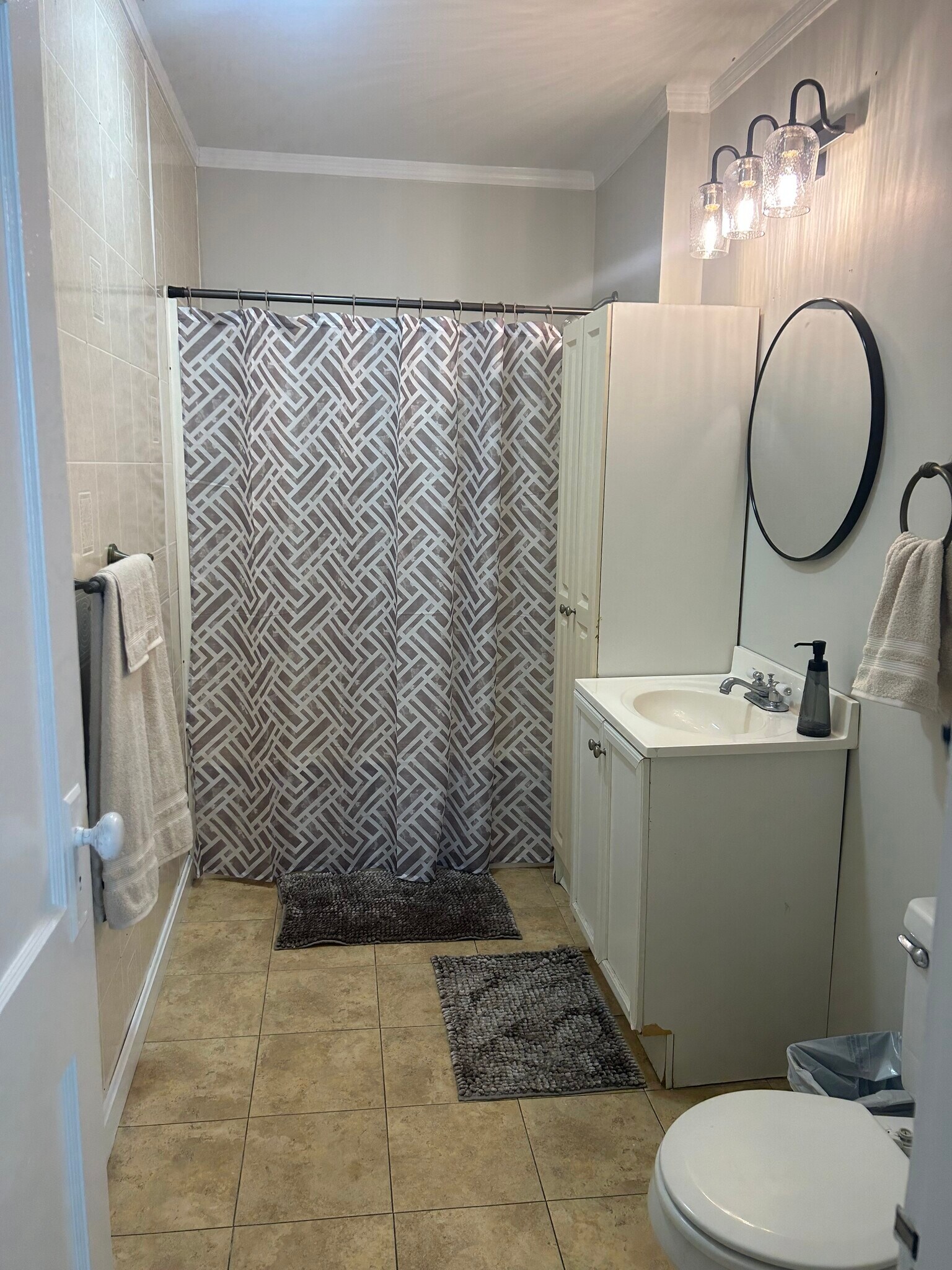 Building Photo - 7 Cristy St