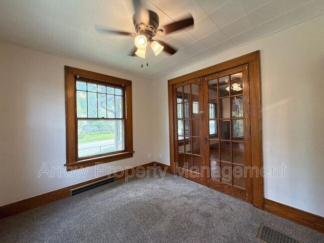 Building Photo - 415 N 32nd St