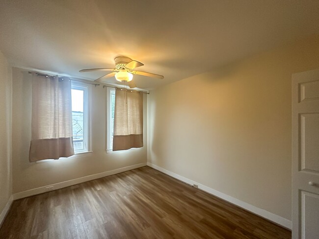 Building Photo - Charming 3Bed/1.5Bath in Hampden