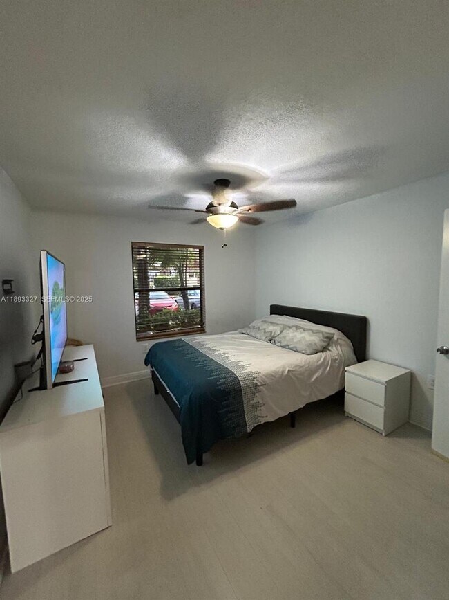 Building Photo - 15551 SW 104th Terrace