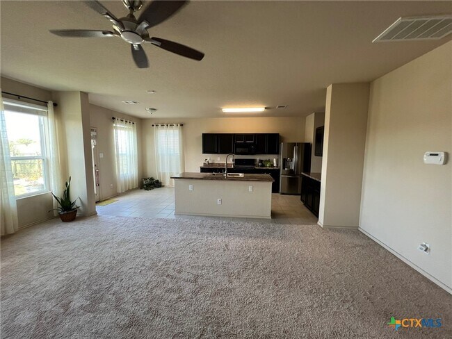 Building Photo - 1057 Clarkston Dr