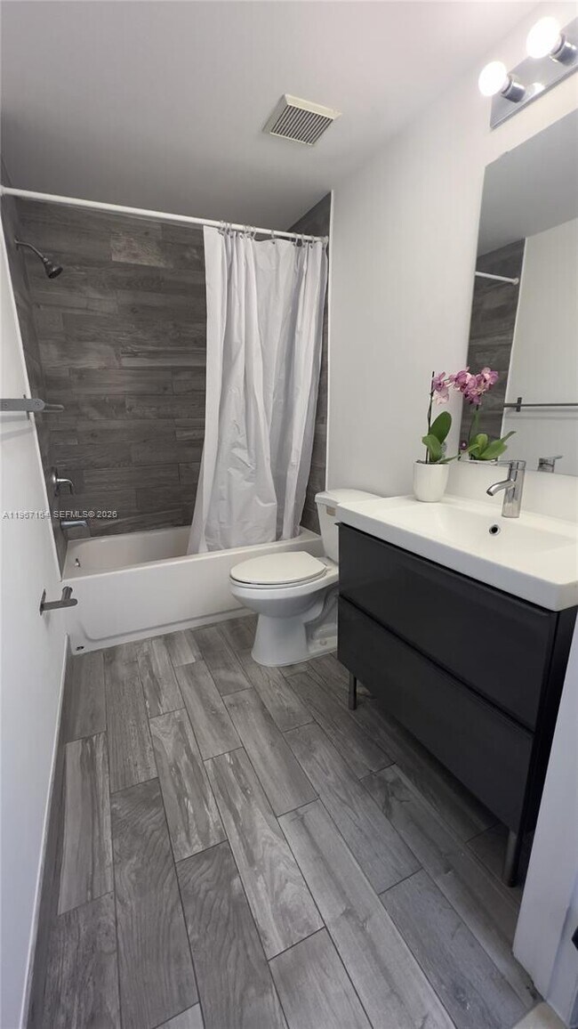 Building Photo - 50 Menores Ave