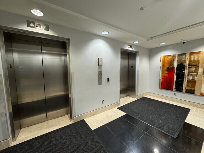 Building Photo - 1150 K St NW