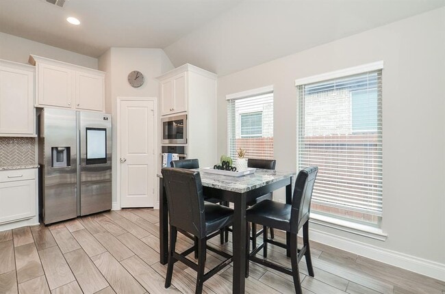 Building Photo - 4515 Primrose Valley Ln
