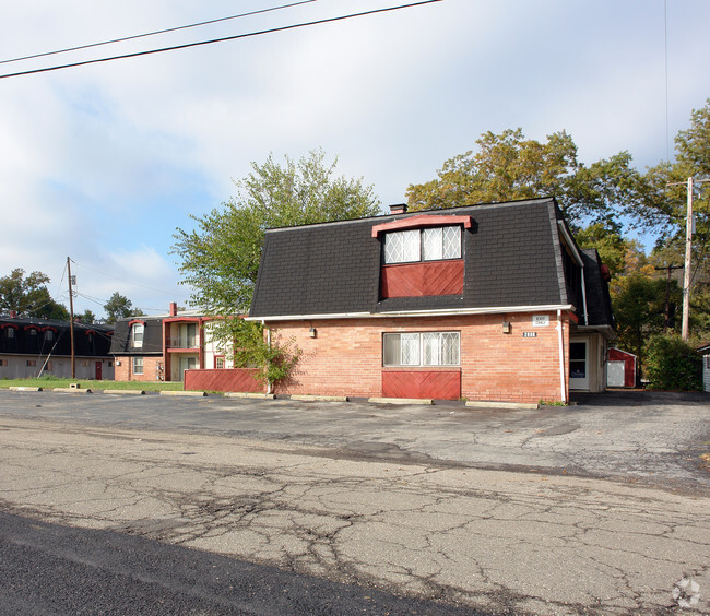 Building Photo - Gypsy Apartments